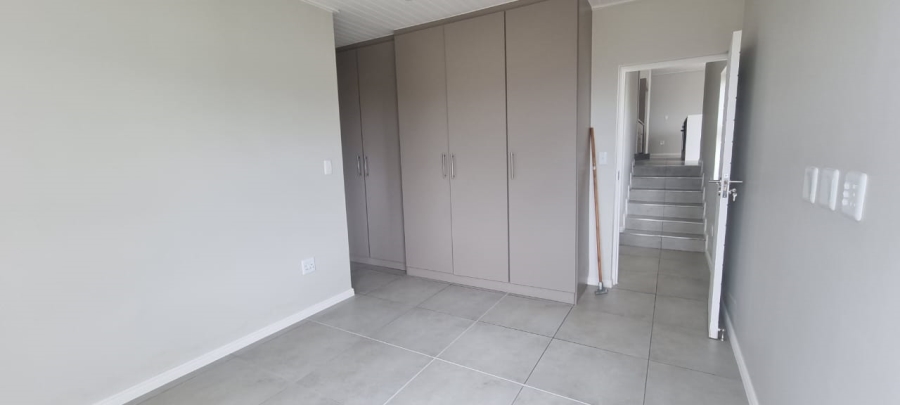 To Let 3 Bedroom Property for Rent in Island View Western Cape